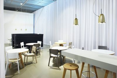 Curtain Systems, Colorama 1, Room shot "Vitra Booth"